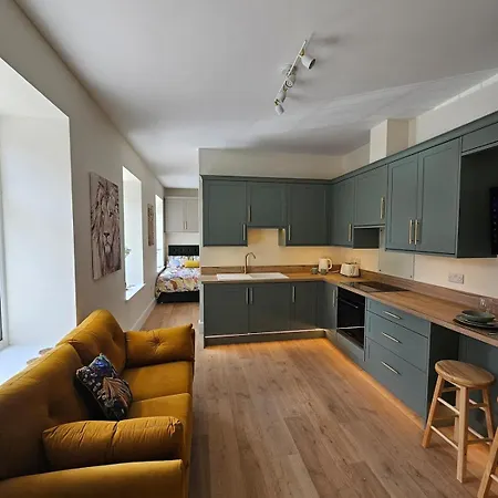 Luxury Apartment, Apartment