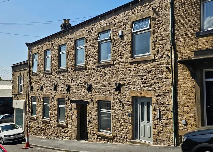 Luxury Apartment, 斯基普顿